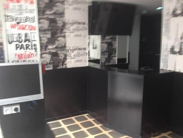 Imagen general del Hotel Le Paname Clichy. Foto 6