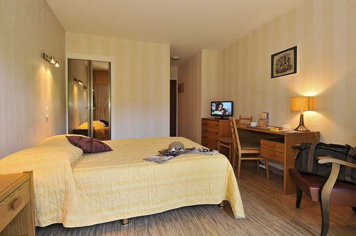 Imagen de la habitación del Hotel Le Panorama. Foto 11