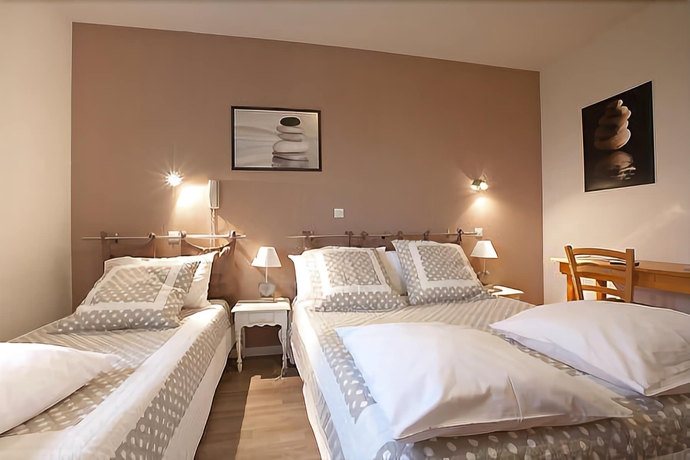 Imagen de la habitación del Hotel Le Parc Adélie. Foto 4