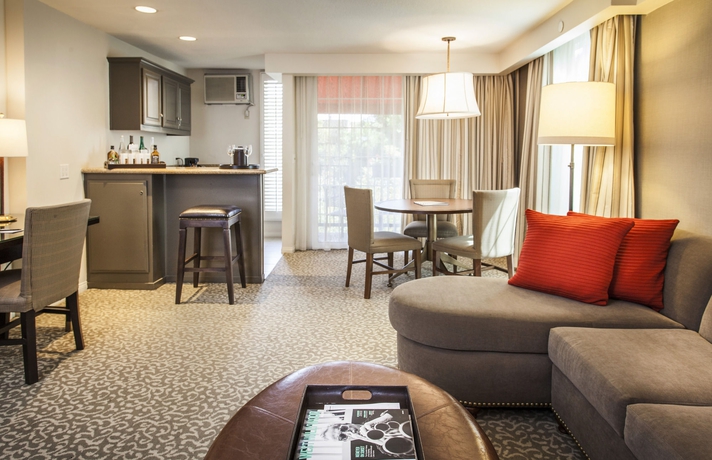 Imagen de los interiores del Hotel Le Parc At Melrose. Foto 14