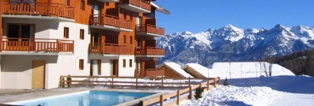 Imagen de la habitación del Hotel Le Parc Aux Etoiles. Foto 2