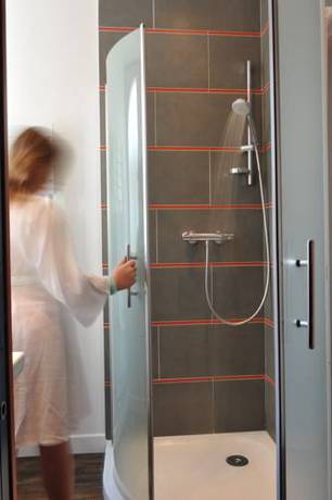 Imagen de la habitación del Hotel Le Parc, Ch&acirc;teau-Gontier. Foto 14