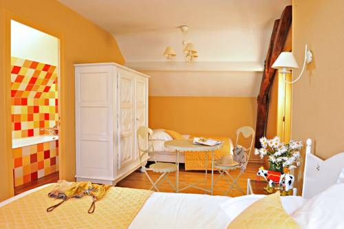 Imagen de la habitación del Hotel Le Parc, Ch&acirc;teau-Gontier. Foto 16