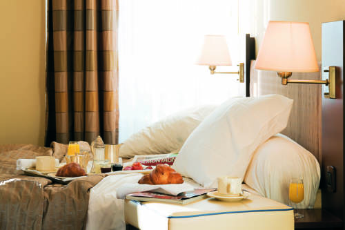 Imagen de la habitación del Hotel Le Parc Des Fees. Foto 2