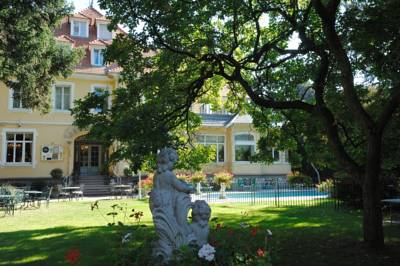 Imagen de los exteriores del Hotel Le Parc, Thann. Foto 3
