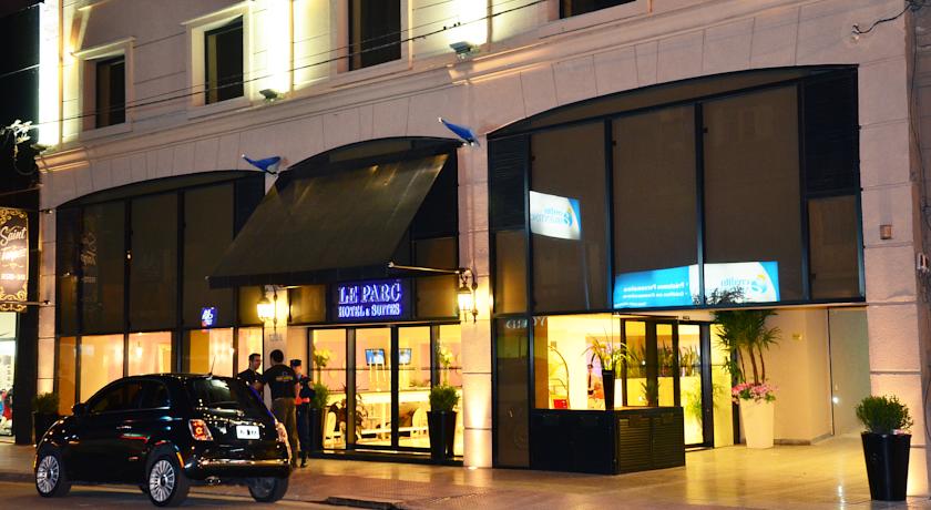 Imagen general del Hotel Le Parc and Suites. Foto 8
