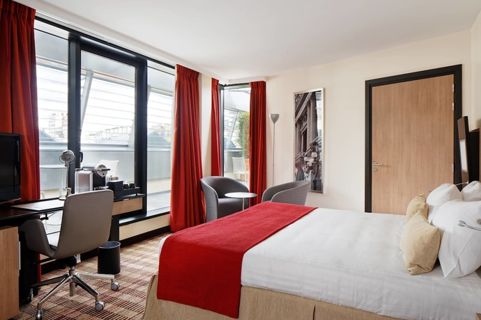 Imagen de la habitación del Hotel Le Parchamp, Paris Boulogne, a Tribute Portfolio. Foto 6