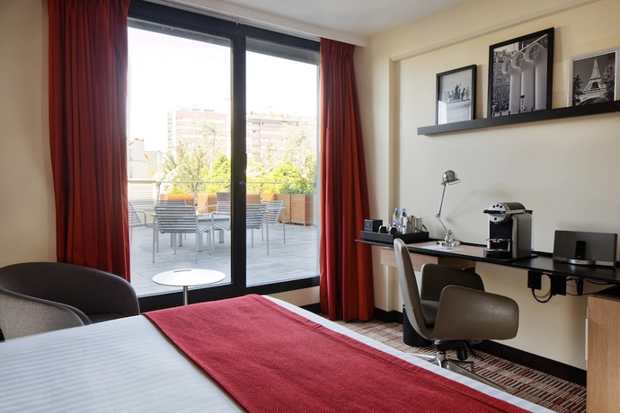 Imagen de la habitación del Hotel Le Parchamp, Paris Boulogne, a Tribute Portfolio. Foto 8