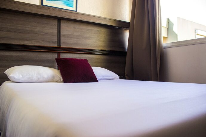 Imagen de la habitación del Hotel Le Paris Noumea. Foto 15