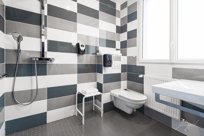 Imagen de la habitación del Hotel Le Paris-Brest. Foto 10