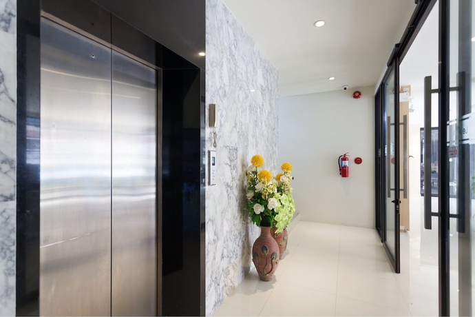 Imagen de los interiores del Hotel Le Park. Foto 18