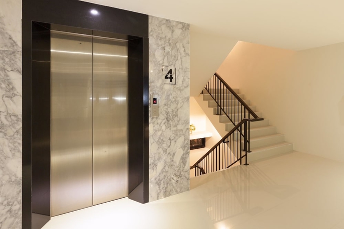 Imagen de los interiores del Hotel Le Park. Foto 19