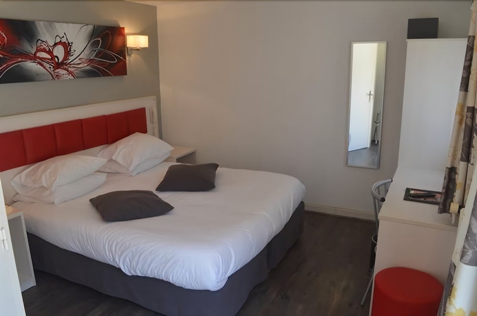 Imagen de la habitación del Hotel Le Patio, Deauville. Foto 2