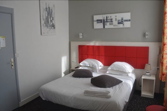 Imagen de la habitación del Hotel Le Patio, Deauville. Foto 4
