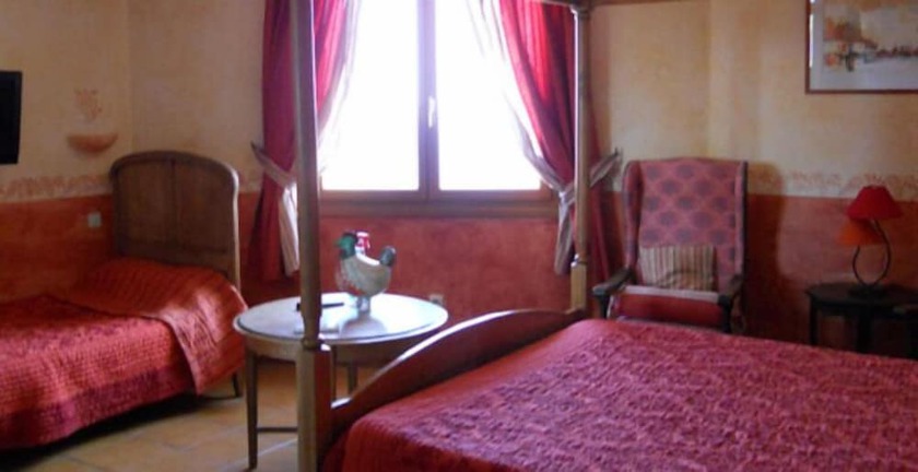 Imagen de la habitación del Hotel Le Patio, TH&Eacute;OULE-SUR-MER. Foto 5