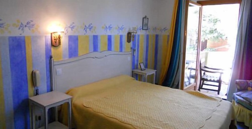 Imagen de la habitación del Hotel Le Patio, TH&Eacute;OULE-SUR-MER. Foto 6
