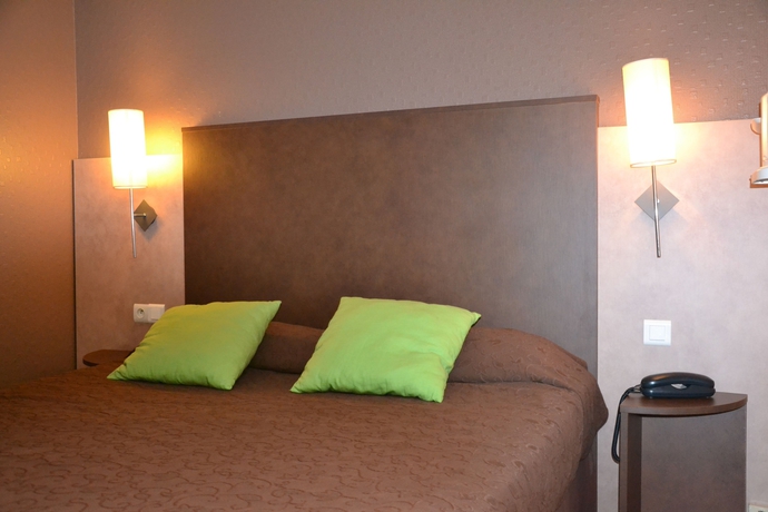 Imagen de la habitación del Hotel Le Pavillon De Rouen. Foto 12