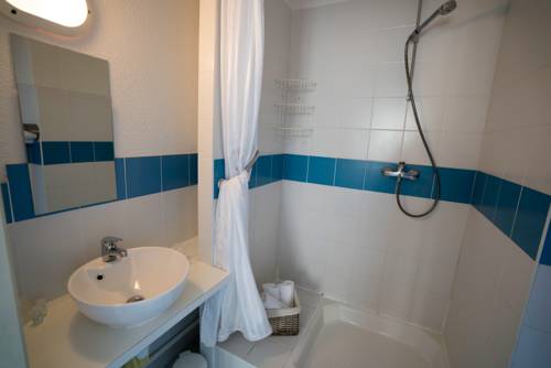 Imagen de la habitación del Hotel Le Pavillon Des Fleurs. Foto 13