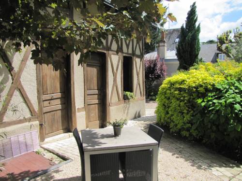 Imagen de los exteriores del Hotel Le Pavillon Des Lys. Foto 8