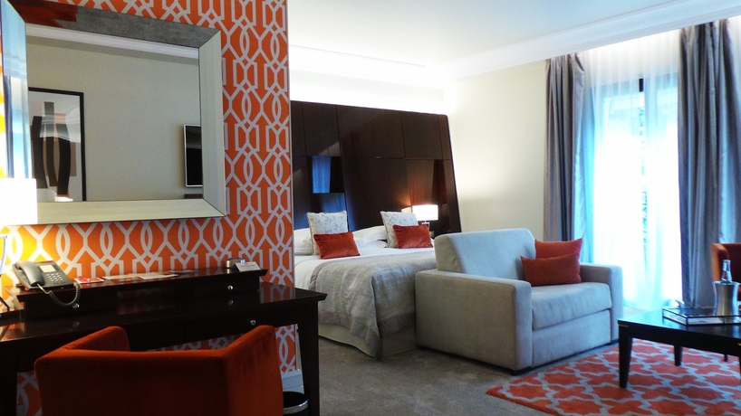 Imagen de la habitación del Hotel Le Pavillon, LA TOUR DE SALVAGNY. Foto 2