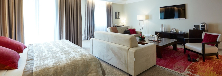 Imagen de la habitación del Hotel Le Pavillon, LA TOUR DE SALVAGNY. Foto 4