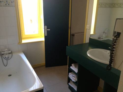 Imagen de la habitación del Hotel Le Pavillon, Le Cergne. Foto 14