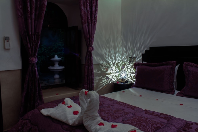 Imagen de la habitación del Hotel Le Pavillon Oriental. Foto 2