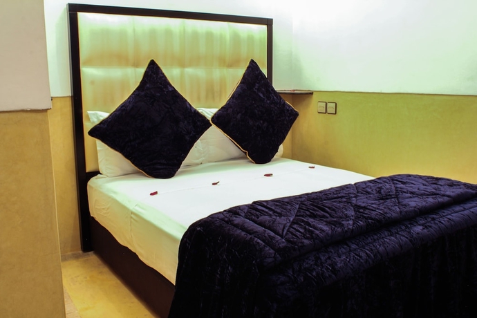 Imagen de la habitación del Hotel Le Pavillon Oriental. Foto 6