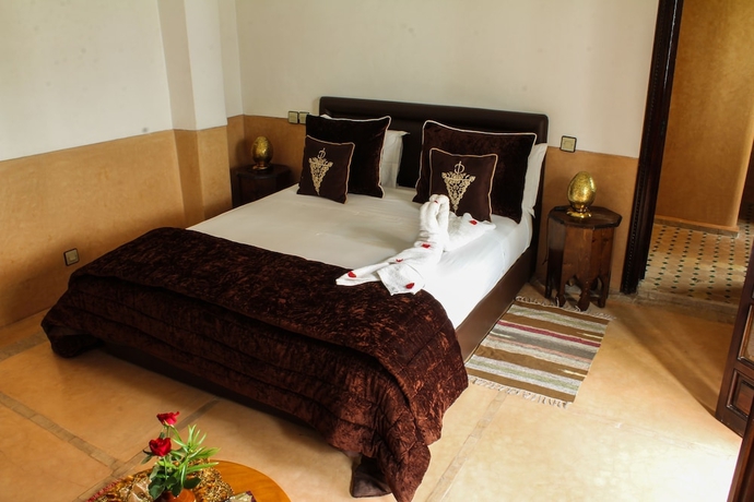 Imagen de la habitación del Hotel Le Pavillon Oriental. Foto 9