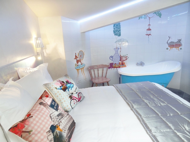 Imagen de la habitación del Hotel Le Pavillon, París. Foto 5