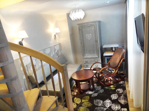 Imagen de la habitación del Hotel Le Pavillon, París. Foto 10