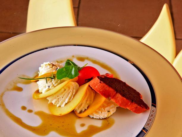 Imagen general del Hotel Le Périgord, Lalinde. Foto 5