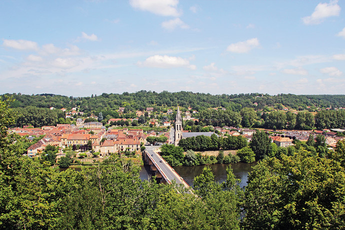 Imagen de la habitación del Hotel Le Périgord, Lalinde. Foto 15