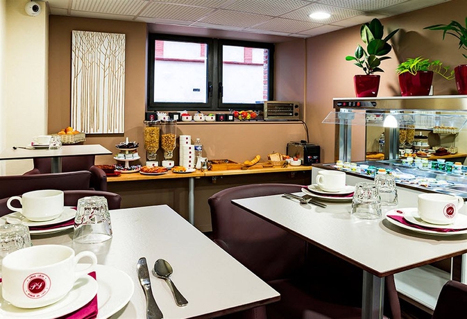 Imagen del bar/restaurante del Hotel Le Père Léon. Foto 4