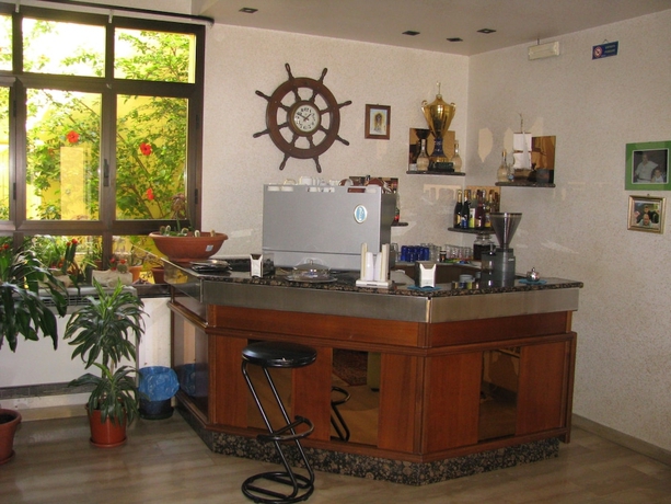 Imagen del bar/restaurante del Hotel Le Pelagie. Foto 3