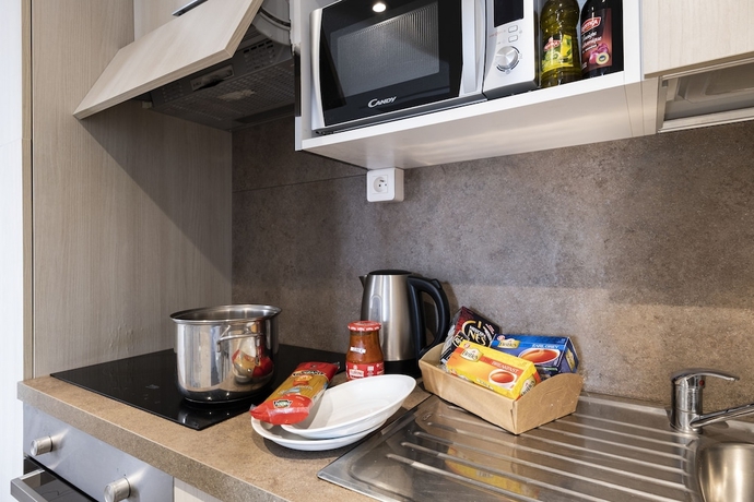 Imagen de la habitación del Hotel Le Pelerin. Foto 12