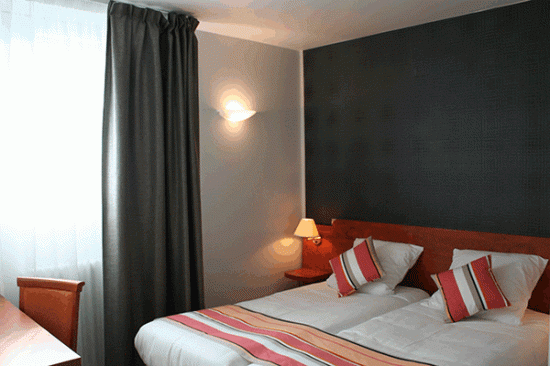 Imagen de la habitación del Hotel Le Pelican, Vernantes. Foto 6