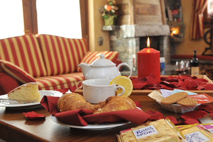 Imagen del bar/restaurante del Hotel Le Petit Abri. Foto 5