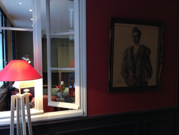 Imagen de los interiores del Hotel Le Petit Chomel. Foto 14
