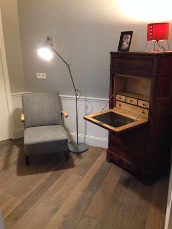 Imagen de la habitación del Hotel Le Petit Chomel. Foto 3