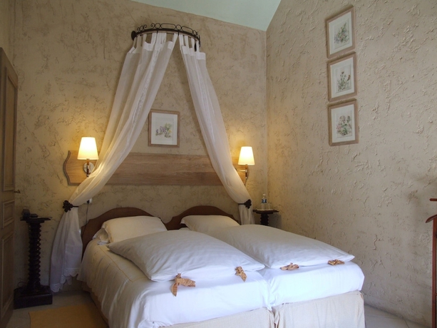 Imagen de la habitación del Hotel Le Petit Coq Aux Champs. Foto 13