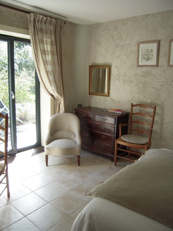 Imagen de la habitación del Hotel Le Petit Coq Aux Champs. Foto 17