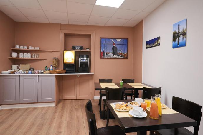 Imagen general del Hotel Le Petit Duquesne. Foto 9