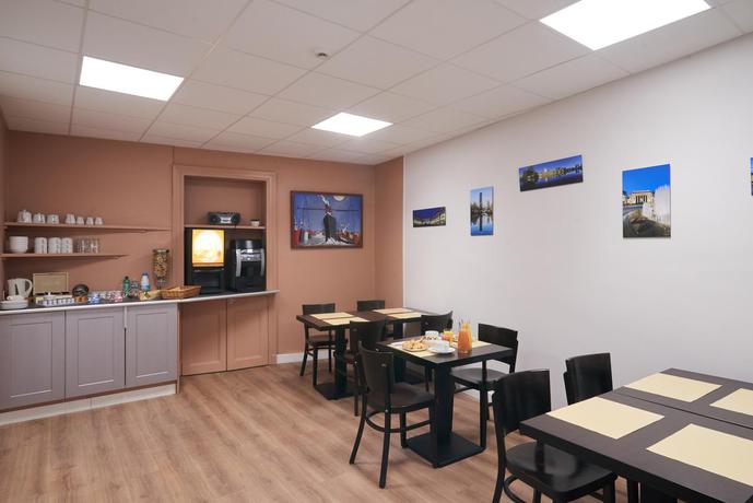 Imagen general del Hotel Le Petit Duquesne. Foto 13