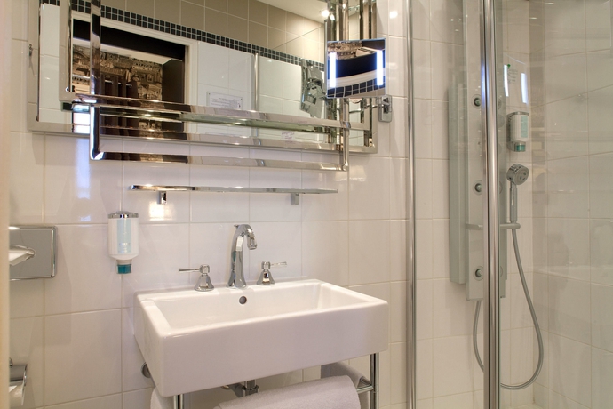 Imagen de la habitación del Hotel Le Petit Madeleine Hotel. Foto 3