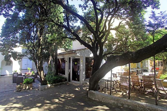 Imagen general del Hotel Le Petit Manoir. Foto 13