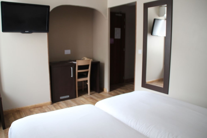 Imagen de la habitación del Hotel Le Petit Mas de Marie. Foto 6