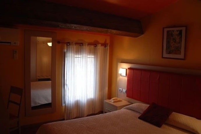 Imagen de la habitación del Hotel Le Petit Mas de Marie. Foto 13