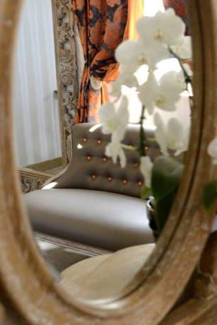 Imagen de la habitación del Hotel Le Petit Palais D'aglaé. Foto 12