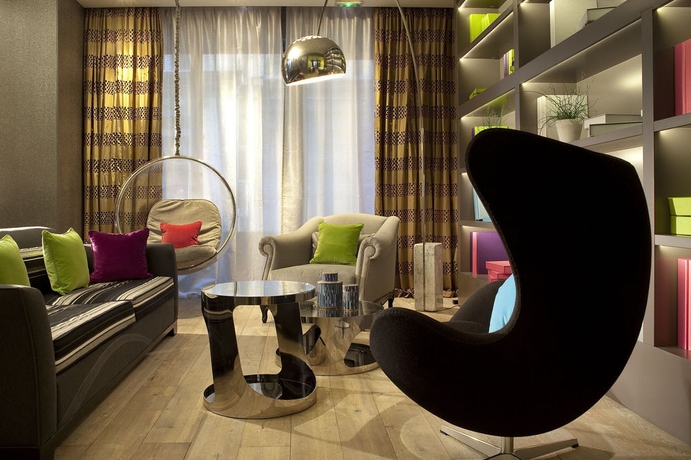 Imagen de los interiores del Hotel Le Petit Paris, Barrio Latino-Pante&oacute;n. Foto 11